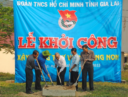 Đoàn Thanh niên tỉnh khởi công công trình TN tại xã Krong, KBang